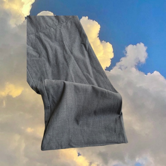 Women’s New York & Company Gray/Grey Pants: Size 10 Petite - Picture 3 of 4